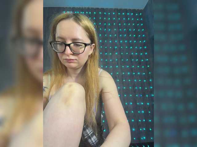 Emma4coy's BongaCams show and profile