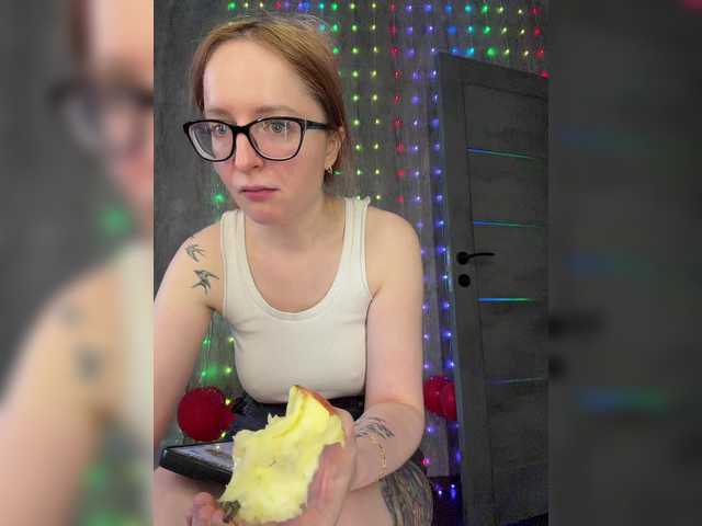 Emma4coy's BongaCams show and profile