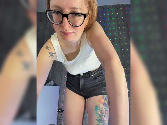 Emma4coy's BongaCams show and profile