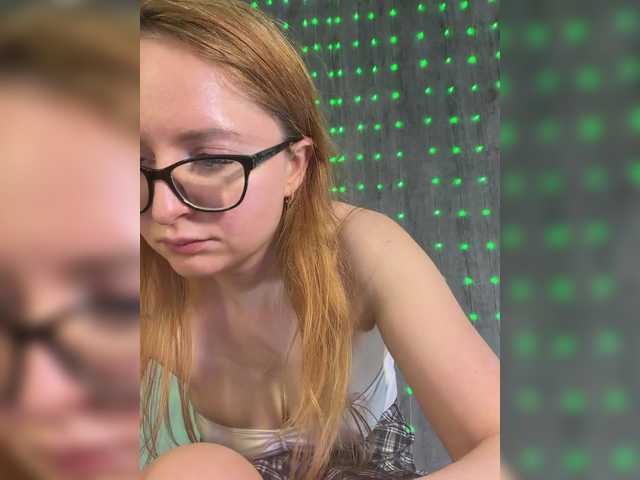 Emma4coy live cam profile