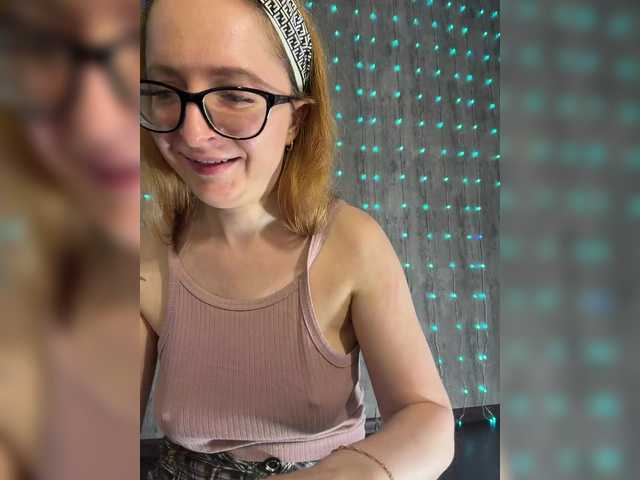 Emma4coy's BongaCams show and profile