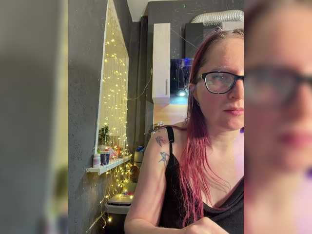 Emma4coy's BongaCams show and profile