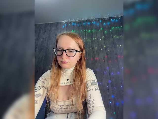 Emma4coy's BongaCams show and profile