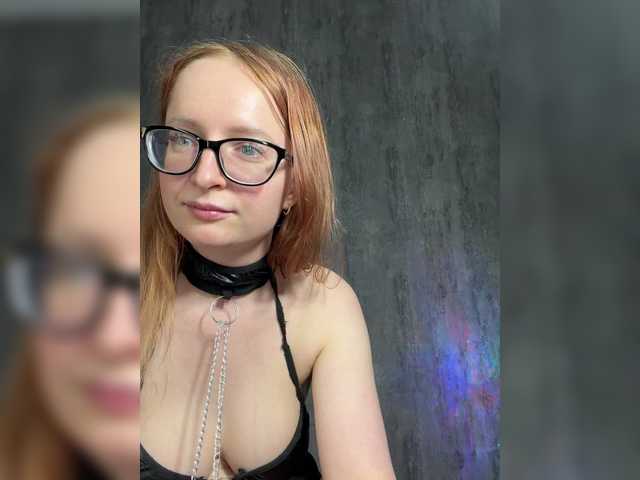 Emma4coy's BongaCams show and profile