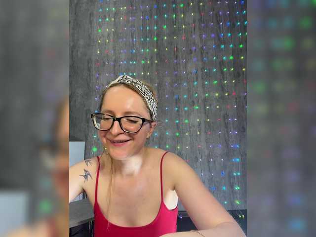 Emma4coy's BongaCams show and profile