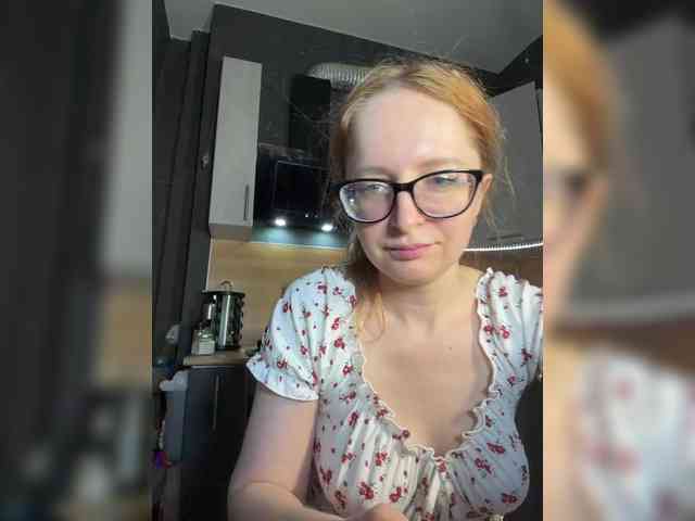 Emma4coy Live Webcam on BongaCams