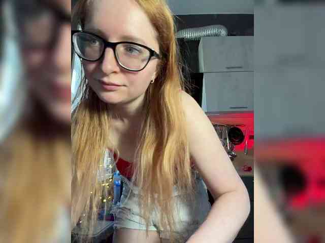 Emma4coy Live Webcam on BongaCams