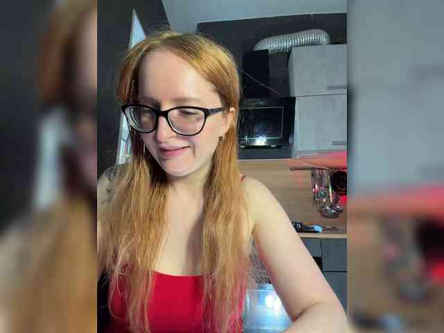 Emma4coy Live Webcam on BongaCams