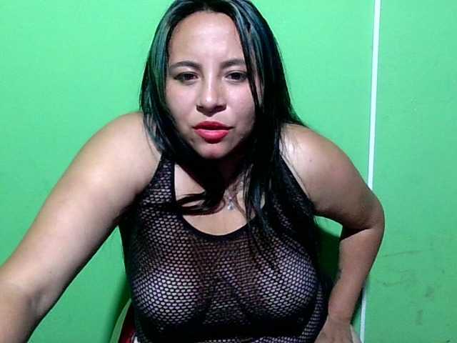 Watch the aroused 26 years old Hot4mommy from BongaCams as she gets nutty Hot4mommy from BongaCams