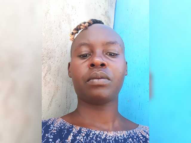 freakcurvy8's BongaCams show and profile