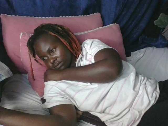 freakcurvy8's BongaCams show and profile