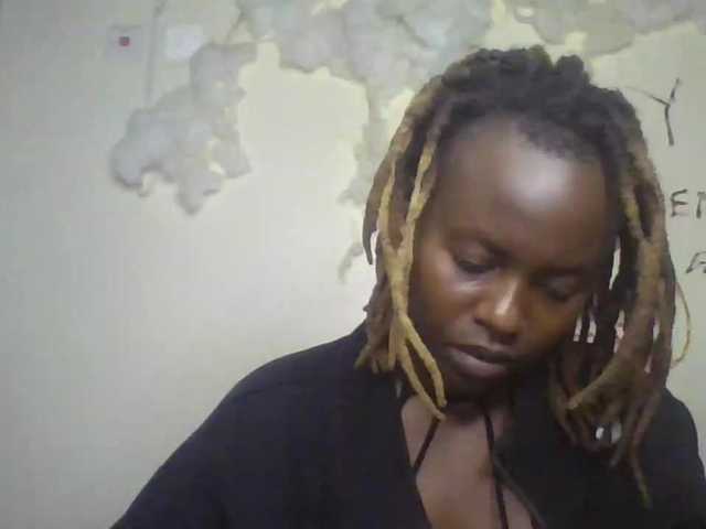 freakcurvy8 from BongaCams is Freechat