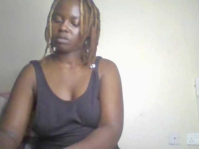 freakcurvy8 from BongaCams