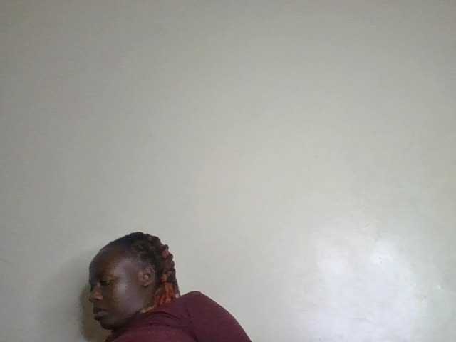 freakcurvy8's BongaCams show and profile