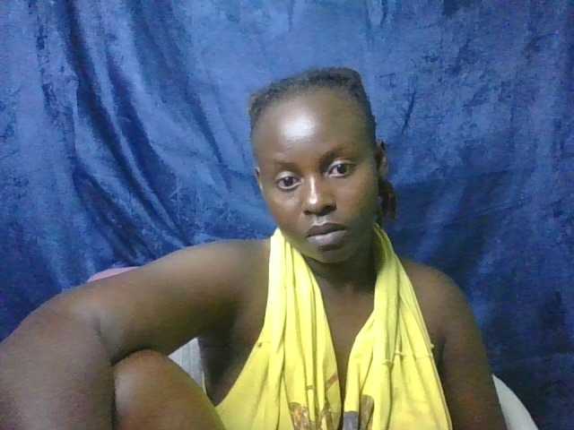 freakcurvy8's BongaCams show and profile