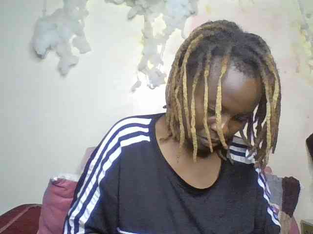 freakcurvy8 freakcurvy8