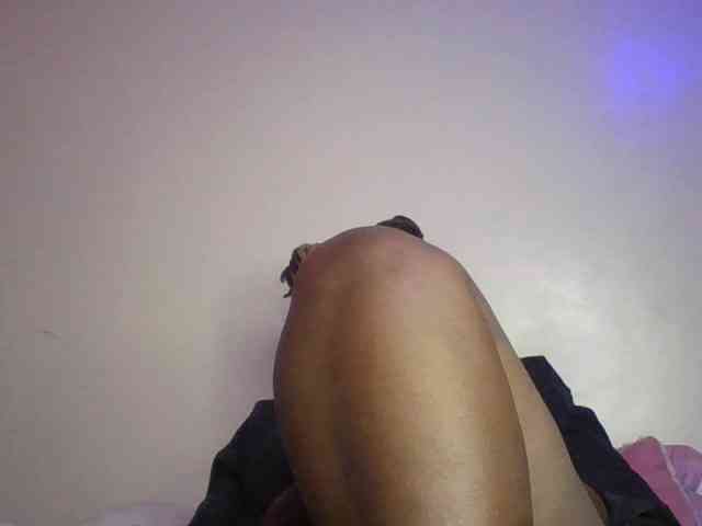 freakcurvy8 webcam
