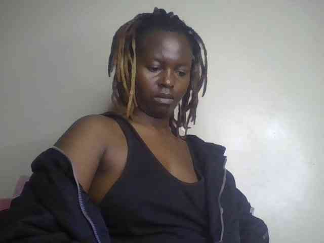 freakcurvy8 Live Webcam on BongaCams