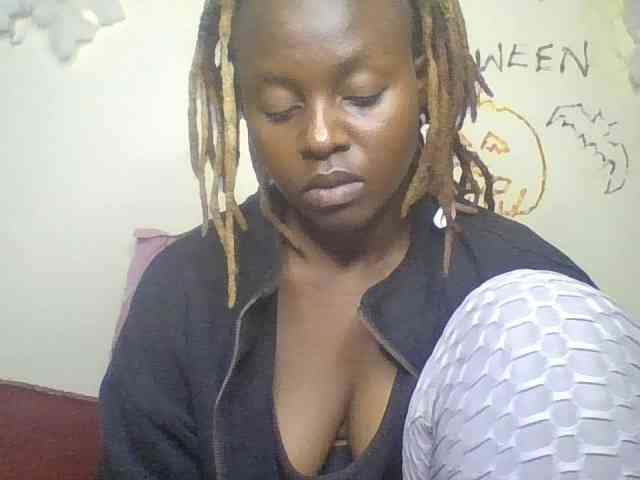 freakcurvy8 webcam