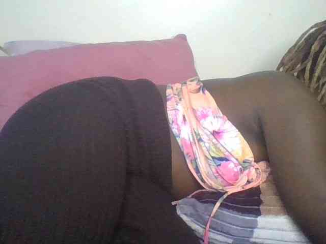 freakcurvy8