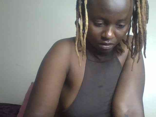 freakcurvy8 webcam