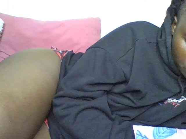 freakcurvy8