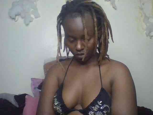 freakcurvy8 webcam