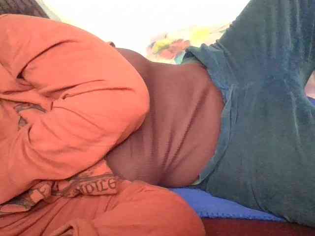 freakcurvy8