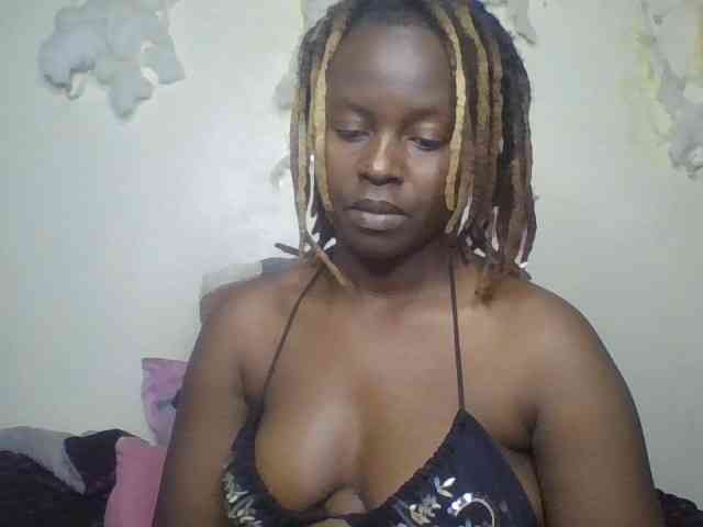 freakcurvy8 webcam