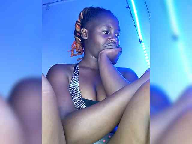 freakcurvy8 freakcurvy8