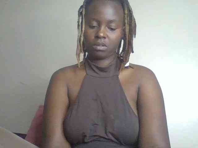 freakcurvy8
