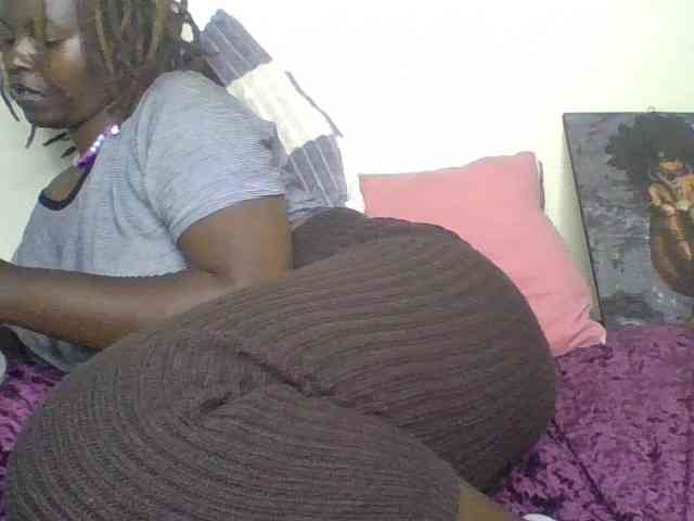 freakcurvy8