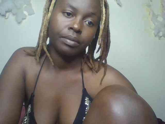 freakcurvy8 webcam