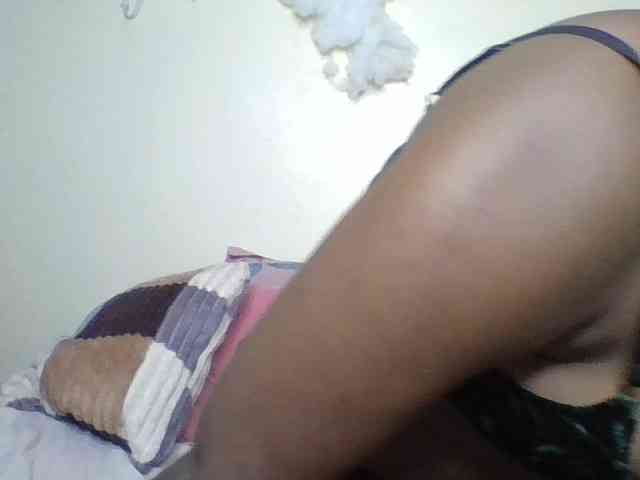 freakcurvy8 webcam