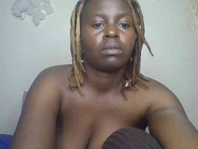 freakcurvy8 Live Webcam on BongaCams