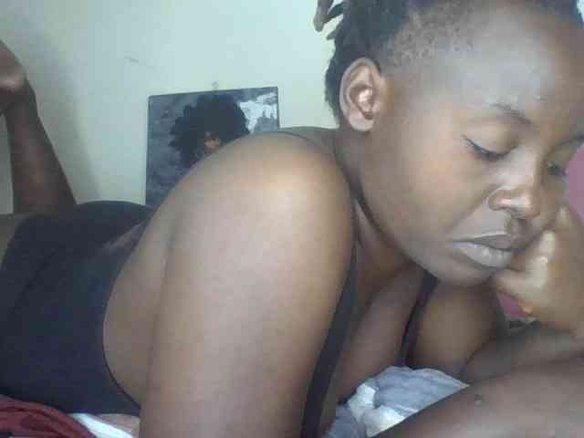 freakcurvy8 webcam