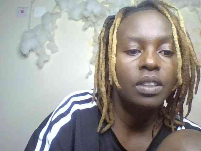 freakcurvy8 freakcurvy8