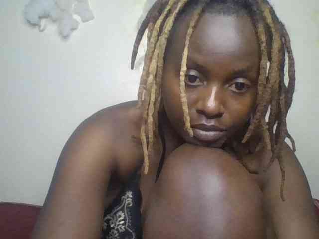 freakcurvy8 webcam
