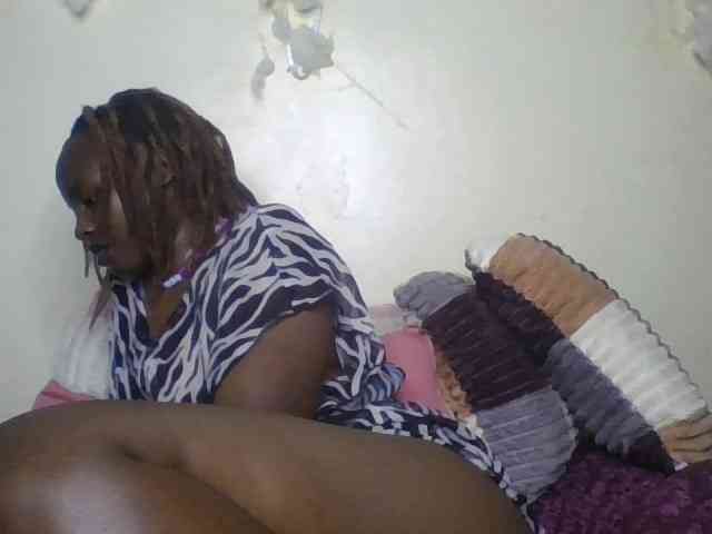 freakcurvy8