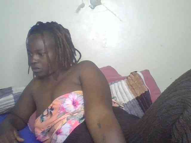freakcurvy8 webcam