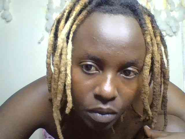 freakcurvy8 freakcurvy8