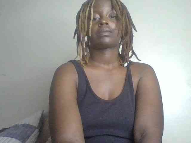 freakcurvy8 webcam