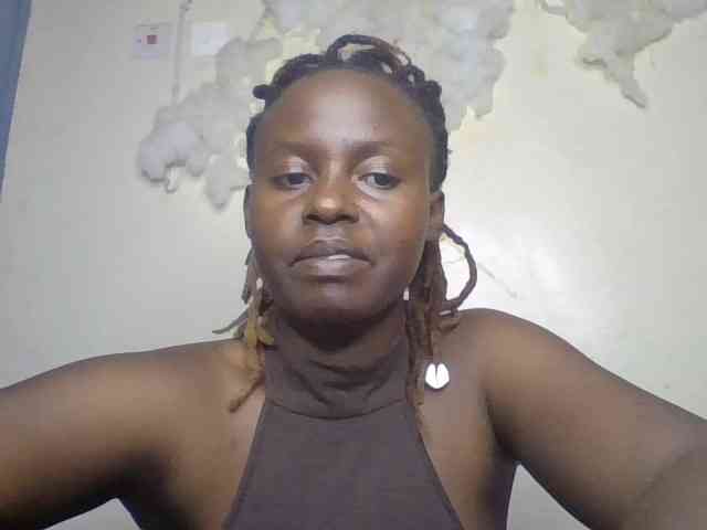 freakcurvy8