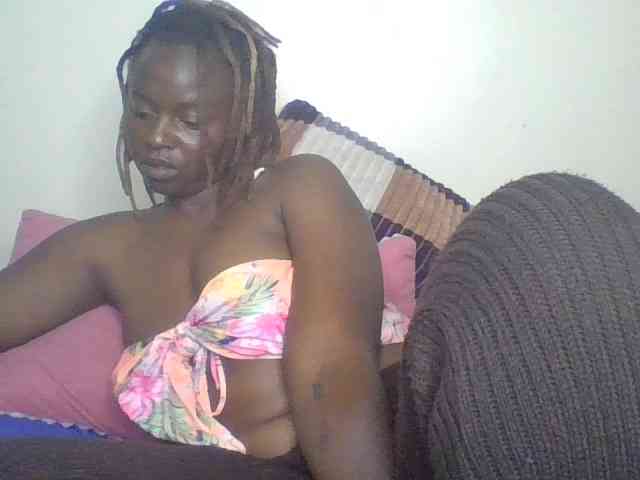 freakcurvy8 webcam