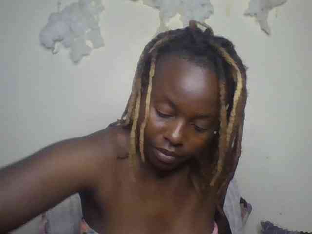 freakcurvy8 webcam