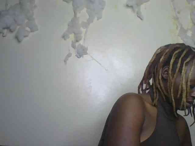 freakcurvy8