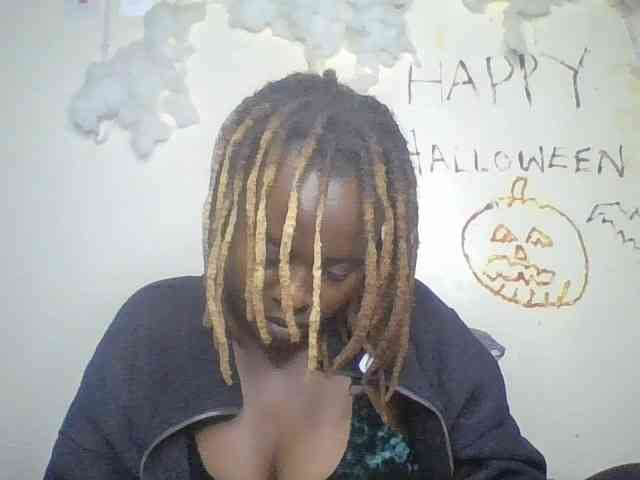 freakcurvy8 freakcurvy8