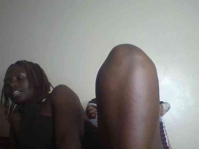 freakcurvy8 webcam
