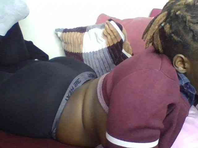 freakcurvy8