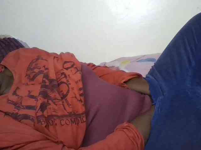 freakcurvy8 webcam